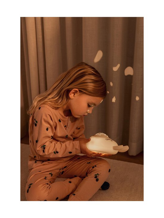 Liewood - Manuel Rabbit skaņas un projektora lampa - 5060 SANDY - photo 4 Liewood - Manuel Rabbit skaņas un projektora lampa - 5060 SANDY | Stockmann - photo 4