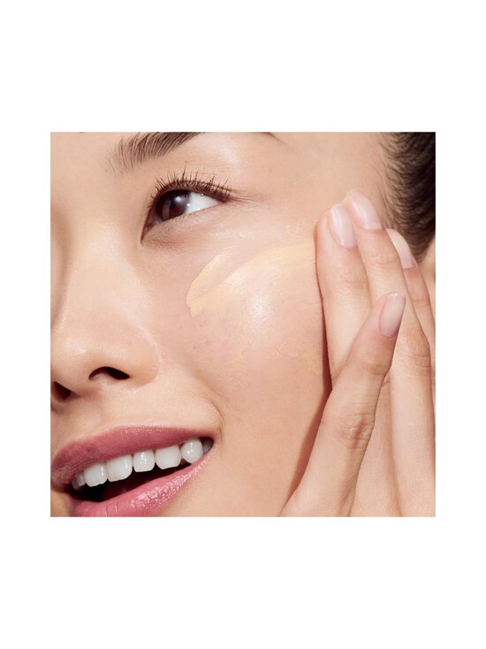 Clinique - Even Better Vitamin Makeup SPF50 -meikkivoide - LIGHT MEDIUM COOL 1 | Stockmann - photo 3