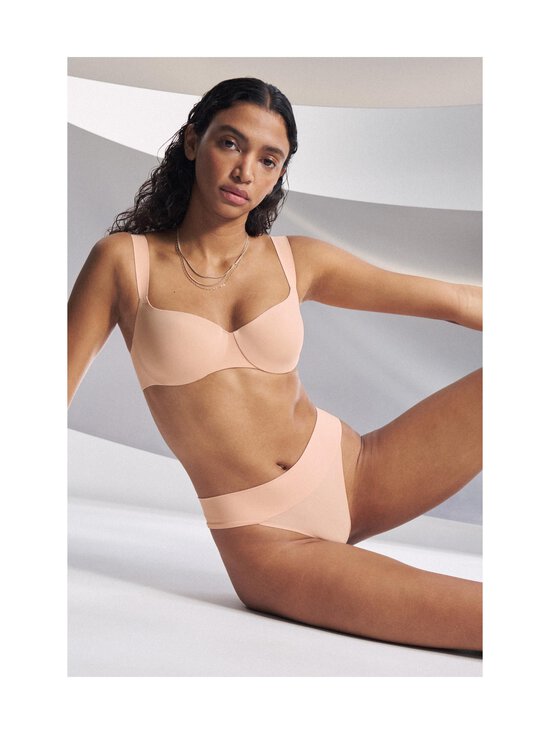 Triumph - Rinnahoidja Body Make-Up Illusion Balconette - 7835 POWDER BLUSH - photo 2 Triumph - Rinnahoidja Body Make-Up Illusion Balconette - 7835 POWDER BLUSH | Stockmann - photo 2