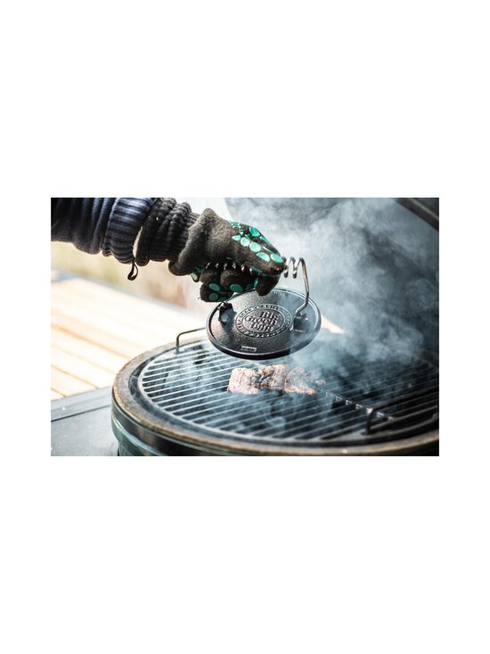 Big Green Egg - Valurautainen pihviprässi - BLACK - photo 2 Big Green Egg - Valurautainen pihviprässi - BLACK | Stockmann - photo 2