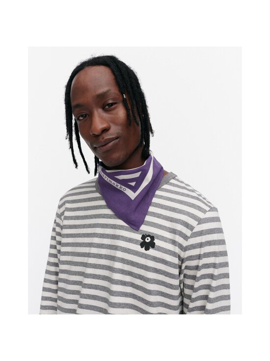 Marimekko - Sall Astrilli Unikko Kioski, 55 x 55 cm - 410 PURPLE, OFF WHITE - photo 3 Marimekko - Sall Astrilli Unikko Kioski, 55 x 55 cm - 410 PURPLE, OFF WHITE | Stockmann - photo 3