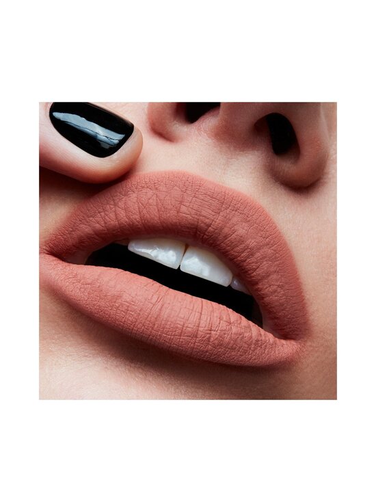 MAC - Retro Matte Liquid Lipcolor - nestemäinen huulipuna 5 ml - LADY-BE-GOOD - photo 3 MAC - Retro Matte Liquid Lipcolor - nestemäinen huulipuna 5 ml - LADY-BE-GOOD | Stockmann - photo 3