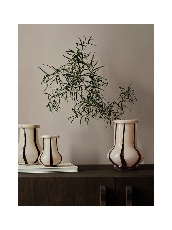 Ferm Living - Riban-lasimaljakko - CREAM - photo 2 Ferm Living - Riban-lasimaljakko - CREAM | Stockmann - photo 2