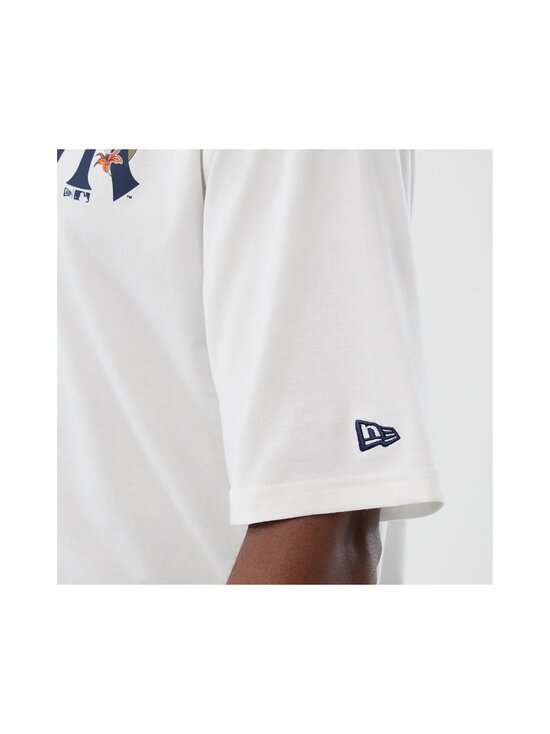 New Era - MLB Floral Oversized New York Yankees -t-paita - WHI | Stockmann - photo 7