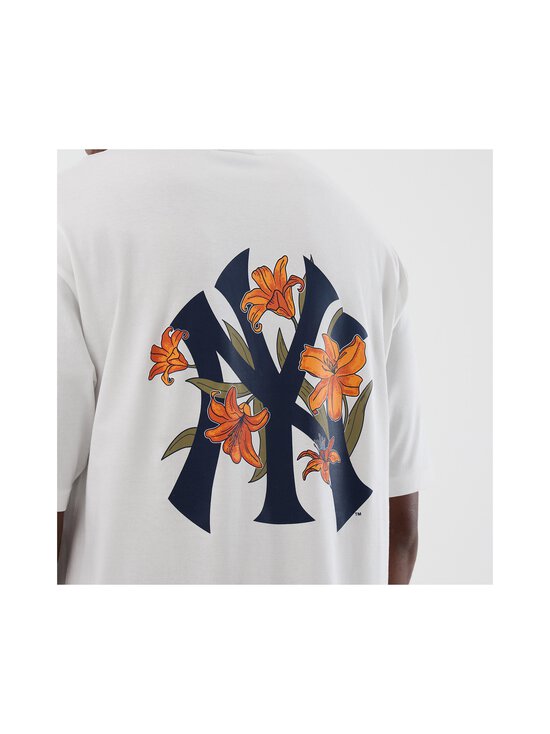 New Era - MLB Floral Oversized New York Yankees -t-paita - WHI | Stockmann - photo 8