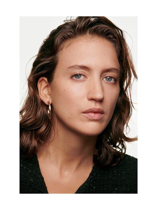CHANEL - LES BEIGES WATERFRESH COMPLEXION TOUCH Even Illuminate Hydrate - B40 | Stockmann - photo 3