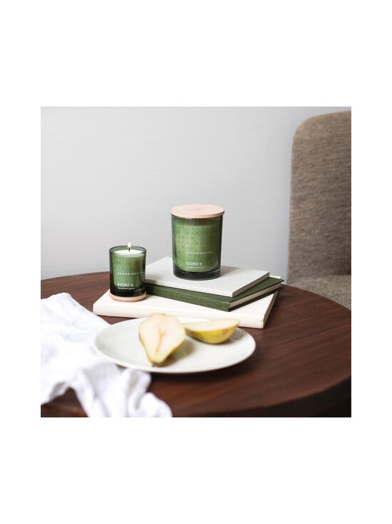 Skandinavisk - Fjordi lõhnastatud küünal 65 g - FJORD GREEN | Stockmann - photo 6