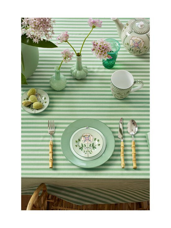 PIP Studio - Petit Four Lily & Lotus porcelāna šķīvis 12 cm - LIGHT GREEN - photo 3 PIP Studio - Petit Four Lily & Lotus porcelāna šķīvis 12 cm - LIGHT GREEN | Stockmann - photo 3