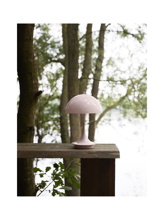 Louis Poulsen - Panthella 250 Portable -pöytävalaisin 250 x 335 mm - OPAL PALE ROSE | Stockmann - photo 8