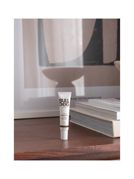 Bulldog Natural Skincare - Age Defence Eye Roll-On -silmänympärysvoide 15 ml - 1 - photo 3 Bulldog Natural Skincare - Age Defence Eye Roll-On -silmänympärysvoide 15 ml - 1 | Stockmann - photo 3