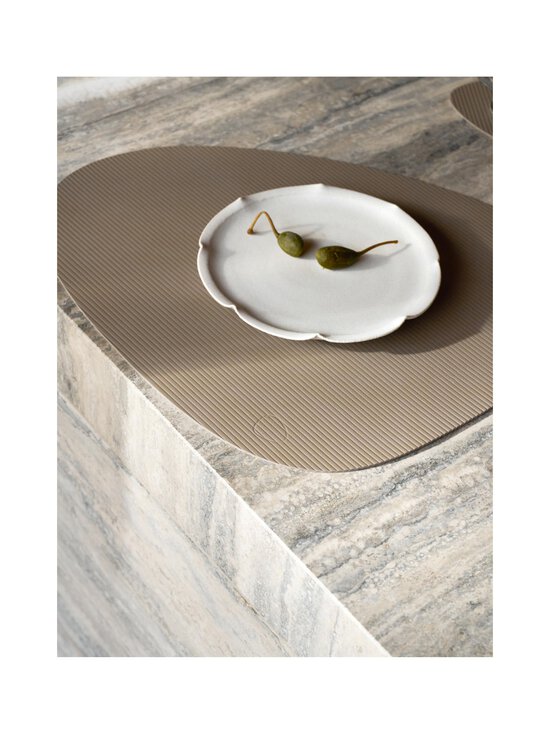 Lind DNA - Corduroy Curve galda paliktnis 37 x 44 cm - CLAY BROWN - photo 4 Lind DNA - Corduroy Curve galda paliktnis 37 x 44 cm - CLAY BROWN | Stockmann - photo 4