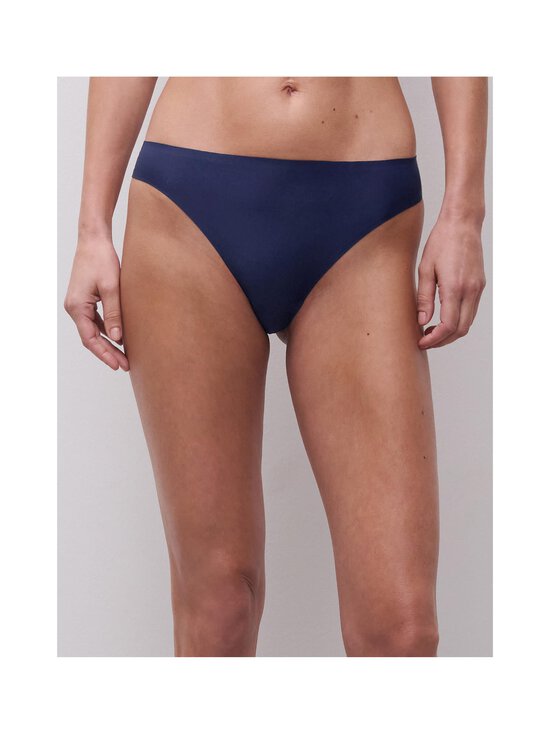 Chantelle - Stringid Soft Stretch Thong - B17 MARINE BLUE - photo 2 Chantelle - Stringid Soft Stretch Thong - B17 MARINE BLUE | Stockmann - photo 2