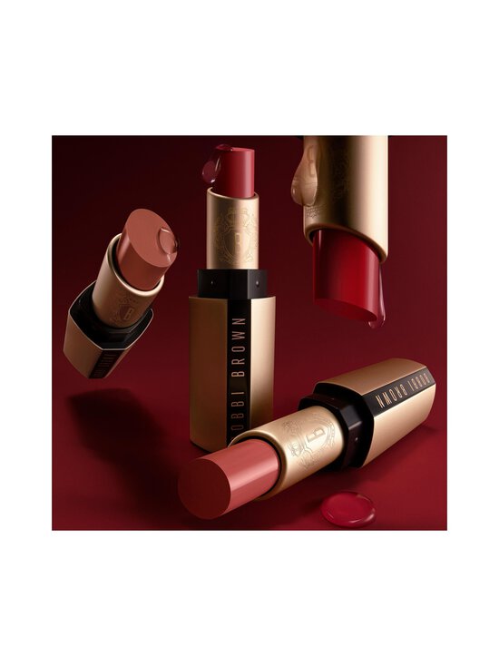 Bobbi Brown - Luxe Matte lūpu krāsa - CLARET - photo 6 Bobbi Brown - Luxe Matte lūpu krāsa - CLARET | Stockmann - photo 6