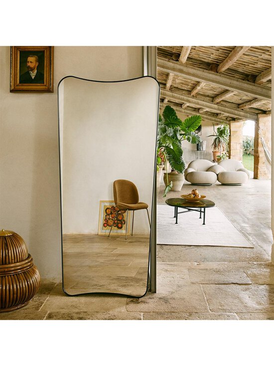 Gubi - F.A. 33 -peili 69 x 146 cm - MUSTA - photo 3 Gubi - F.A. 33 -peili 69 x 146 cm - MUSTA | Stockmann - photo 3