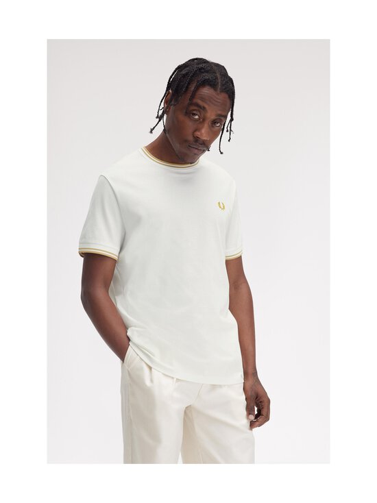 Fred Perry - Twin Tipped krekls - Y53 SNWHITE/HNYCOMB - photo 5 Fred Perry - Twin Tipped krekls - Y53 SNWHITE/HNYCOMB | Stockmann - photo 5