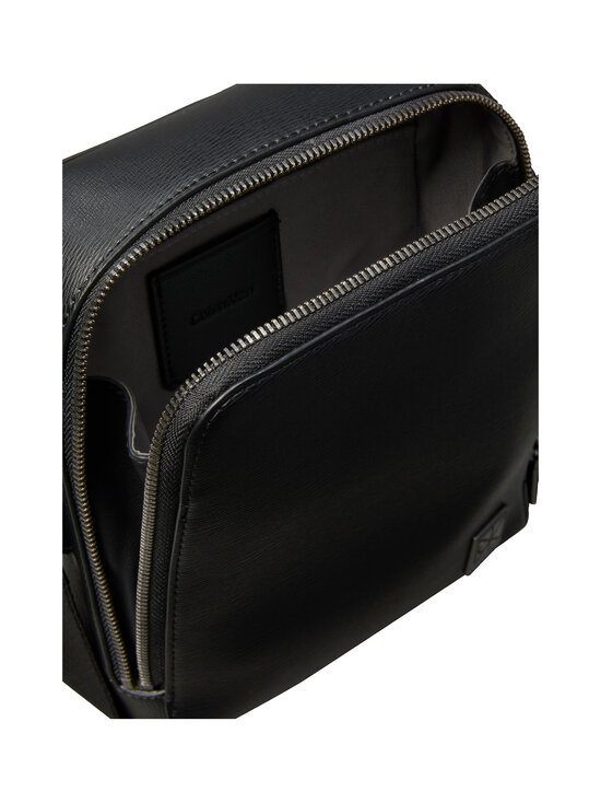 Calvin Klein Bags & Accessories - Emblem Reporter soma - UB1 BLACK | Stockmann - photo 3