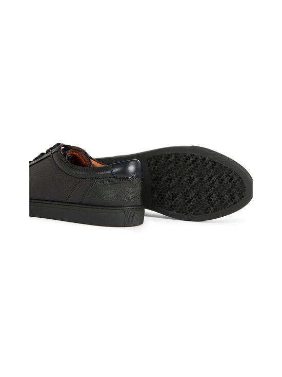 udamo leather sneaker
