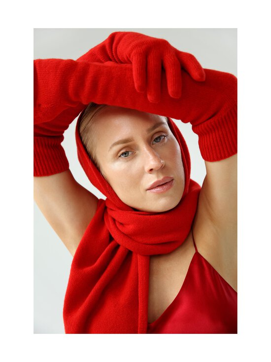 Design by Stockmann - Affogato- villa-kashmirhuivi 188 x 60 cm - CILIEGIA RED 227 - photo 3 Design by Stockmann - Affogato- villa-kashmirhuivi 188 x 60 cm - CILIEGIA RED 227 | Stockmann - photo 3