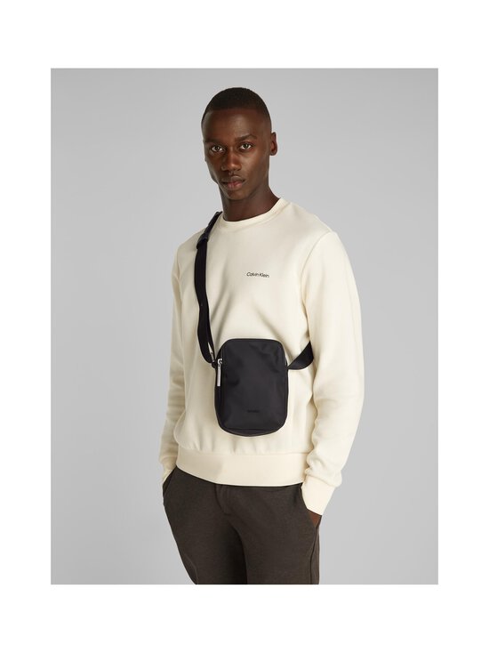 Calvin Klein Bags & Accessories - Business Tech Reporter XS -laukku - BEH CK BLACK - photo 5 Calvin Klein Bags & Accessories - Business Tech Reporter XS -laukku - BEH CK BLACK | Stockmann - photo 5
