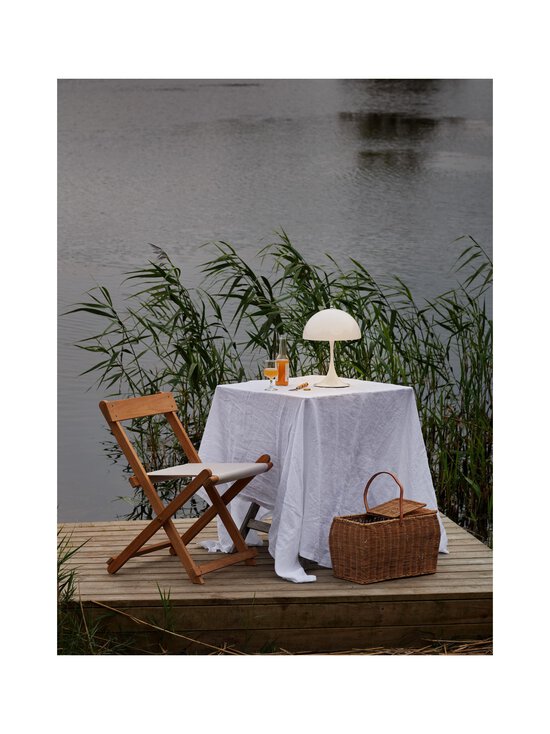 Louis Poulsen - Panthella 250 Portable -pöytävalaisin 250 x 335 mm - OPAL WHITE - photo 9 Louis Poulsen - Panthella 250 Portable -pöytävalaisin 250 x 335 mm - OPAL WHITE | Stockmann - photo 9