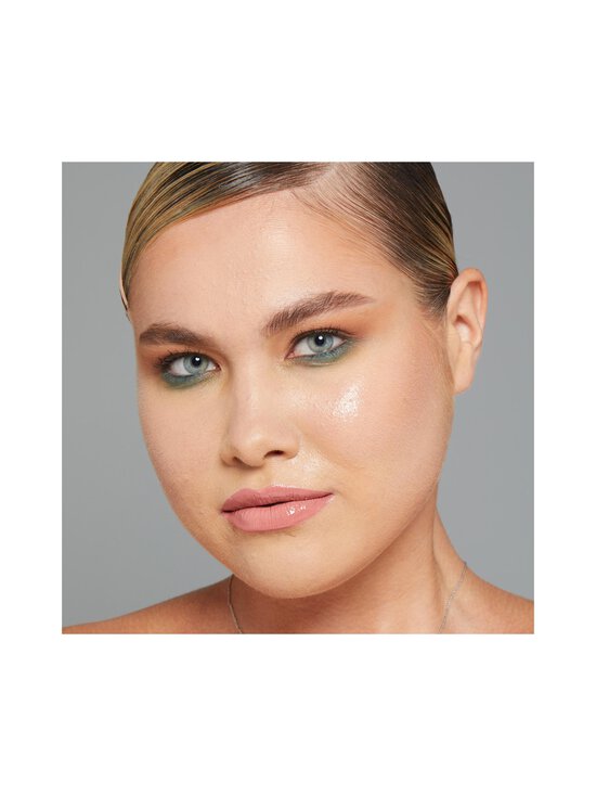 NYX Professional Makeup - Setting Spray Dewy Finish/Long Lasting -meikinkiinnityssuihke 60 ml - photo 5 NYX Professional Makeup - Setting Spray Dewy Finish/Long Lasting -meikinkiinnityssuihke 60 ml | Stockmann - photo 5