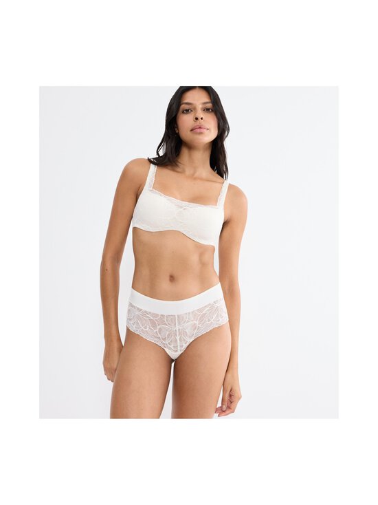 Triumph - Body Make-Up Illusion Lace Balconette -rintaliivit - 1595 1595-ECRU WHITE | Stockmann - photo 2