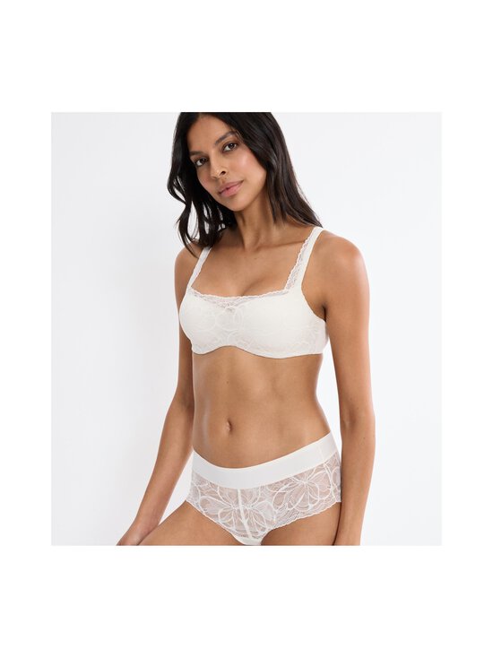 Triumph - Body Make-Up Illusion Lace Balconette -rintaliivit - 1595 1595-ECRU WHITE | Stockmann - photo 4