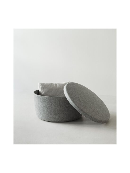 Normann Copenhagen - Hide Storage Pouf Large -säilytysjakkara Ø72 cm - GREY | Stockmann - photo 2