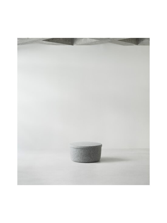 Normann Copenhagen - Hide Storage Pouf Large -säilytysjakkara Ø72 cm - GREY | Stockmann - photo 3