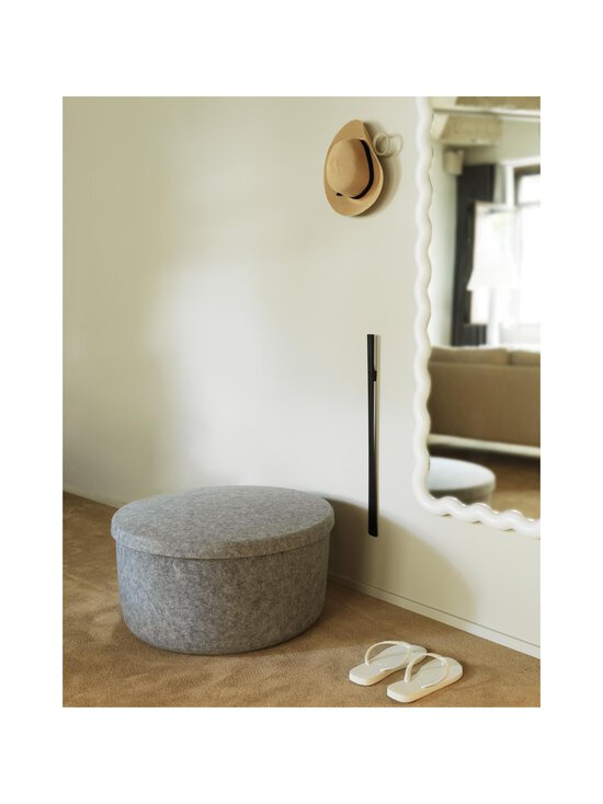 Normann Copenhagen - Hide Storage Pouf Large -säilytysjakkara Ø72 cm - GREY | Stockmann - photo 4