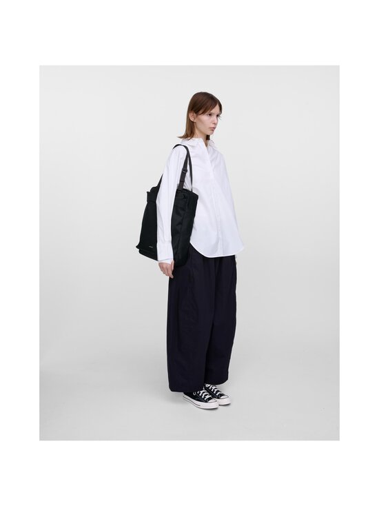 Sandqvist - Go Shoulder Bag -laukku - BLACK BLACK - photo 10 Sandqvist - Go Shoulder Bag -laukku - BLACK BLACK | Stockmann - photo 10