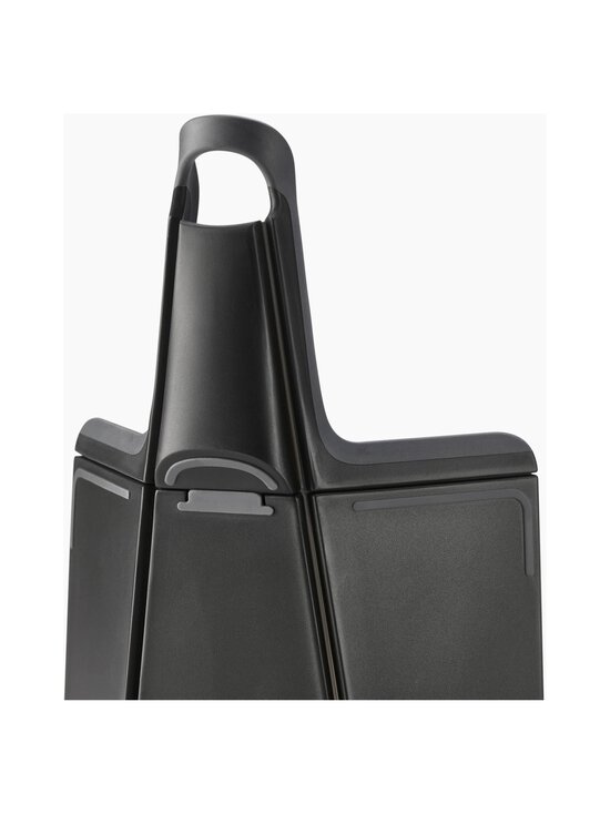 Joseph Joseph - Chop2Pot Plus Regular -leikkuulauta - BLACK - photo 4 Joseph Joseph - Chop2Pot Plus Regular -leikkuulauta - BLACK | Stockmann - photo 4