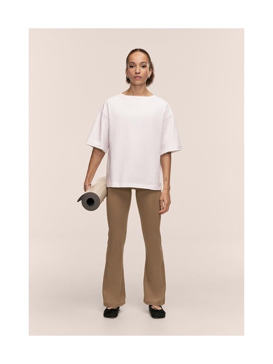 Casall - Soft Touch Flared -treenihousut - 683 LIGHT KHAKI | Stockmann - photo 5