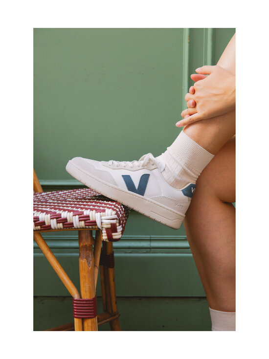 VEJA - V-90-nahkatennarit - EXTRA-WHITE_CALIFORNIA | Stockmann - photo 4
