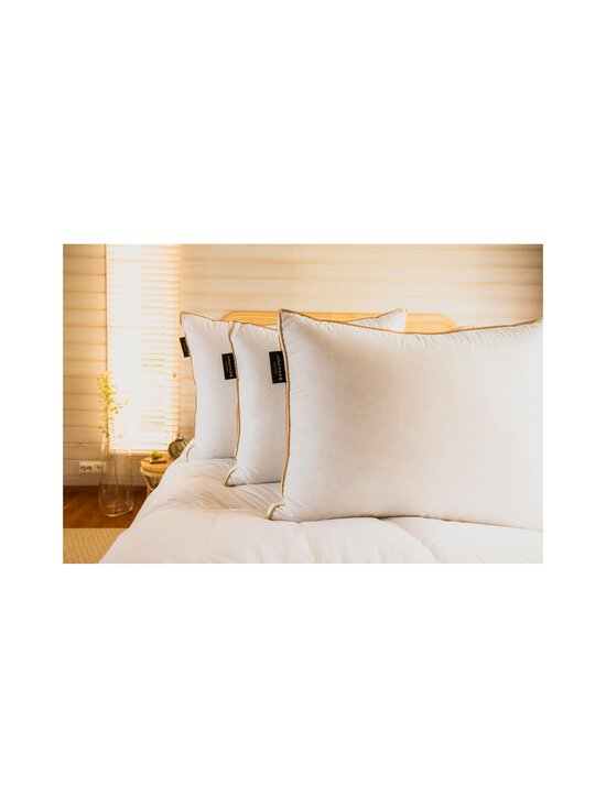 Joutsen - 90th Anniversary Fluffy - keskikorkea untuvatyyny, 900 g - WHITE | Stockmann - photo 4