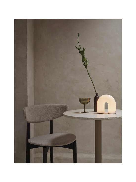 Ferm Living - Vuelta Portable -kannettava valaisin - WHITE - photo 5 Ferm Living - Vuelta Portable -kannettava valaisin - WHITE | Stockmann - photo 5