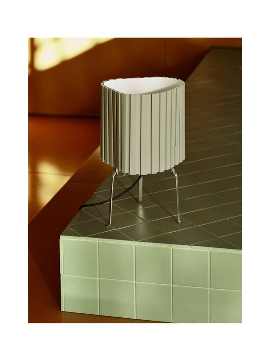 HAY - Canelé Almond -pöytävalaisin - ALMOND GREEN | Stockmann - photo 4