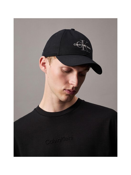 Calvin Klein Bags & Accessories - Monologo Embroidery -lippalakki - UB1 BLACK - photo 3 Calvin Klein Bags & Accessories - Monologo Embroidery -lippalakki - UB1 BLACK | Stockmann - photo 3