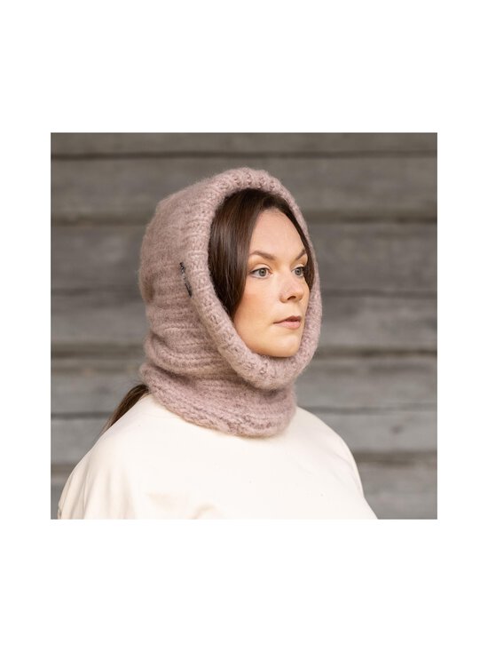 Myssyfarmi - Virva Hohto adīta vilnas kapuce - VIRVA OFFLILA - photo 3 Myssyfarmi - Virva Hohto adīta vilnas kapuce - VIRVA OFFLILA | Stockmann - photo 3