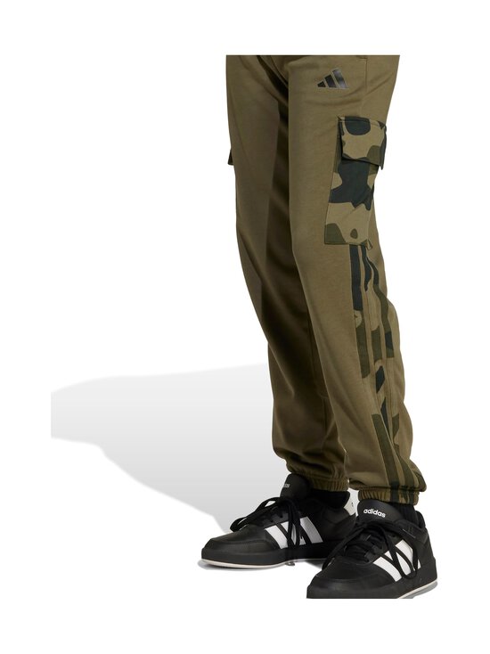 adidas Sportswear - Junior Camo 3 Stripes bikses - JN2218 OLISTR/BLACK - photo 5 adidas Sportswear - Junior Camo 3 Stripes bikses - JN2218 OLISTR/BLACK | Stockmann - photo 5
