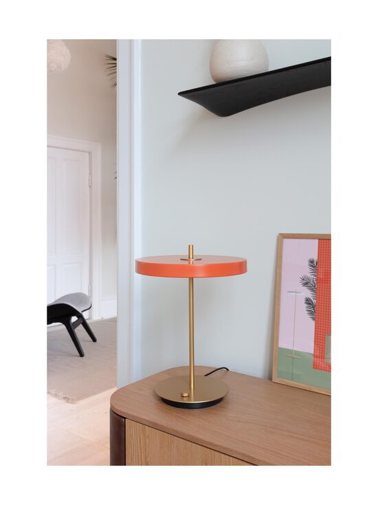 UMAGE - Asteria-pöytävalaisin - NUANCE ORANGE - photo 3 UMAGE - Asteria-pöytävalaisin - NUANCE ORANGE | Stockmann - photo 3
