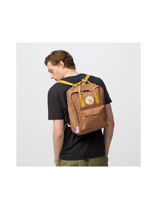Fjällräven - Seljakott Kånken Koncept 16 l - 228-135 KHAKI DUST-KANTARELL | Stockmann - photo 4