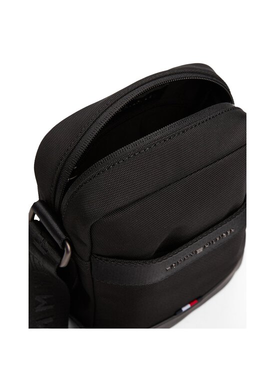 Tommy Hilfiger - TH Travel Mini Reporter -laukku - BDS BLACK - photo 3 Tommy Hilfiger - TH Travel Mini Reporter -laukku - BDS BLACK | Stockmann - photo 3