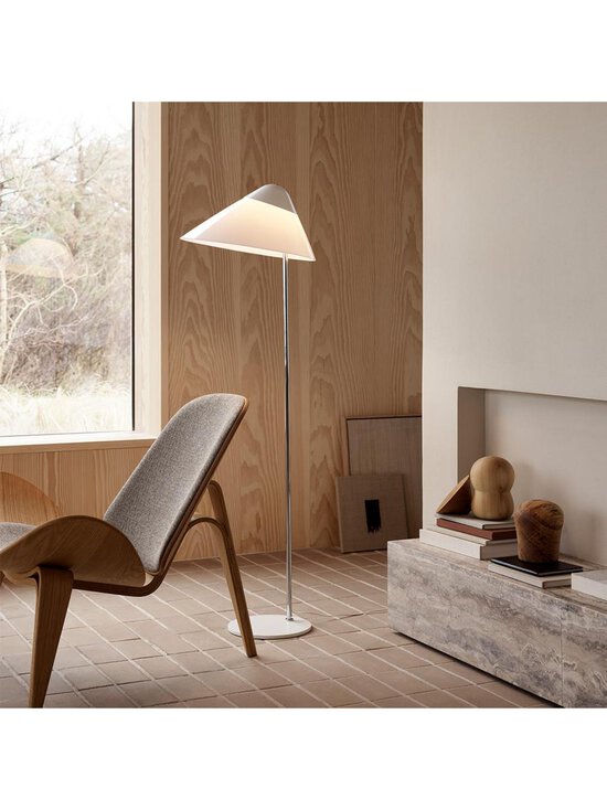 Carl Hansen&Son - HJW03 Opala Midi -lattiavalaisin - KROMI,VALKOINEN - photo 4 Carl Hansen&Son - HJW03 Opala Midi -lattiavalaisin - KROMI,VALKOINEN | Stockmann - photo 4