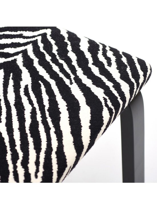 Artek - Penkki 153B Zebra-kangas mustavalkoinen / musta L 73 cm - NOCOL | Stockmann - photo 2