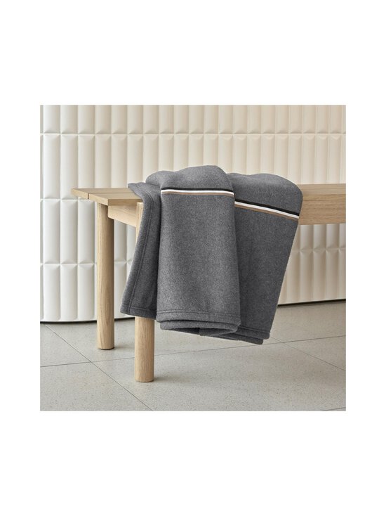 Hugo Boss - Blinea-huopa 130 x 170 cm - MAGNET - photo 4 Hugo Boss - Blinea-huopa 130 x 170 cm - MAGNET | Stockmann - photo 4