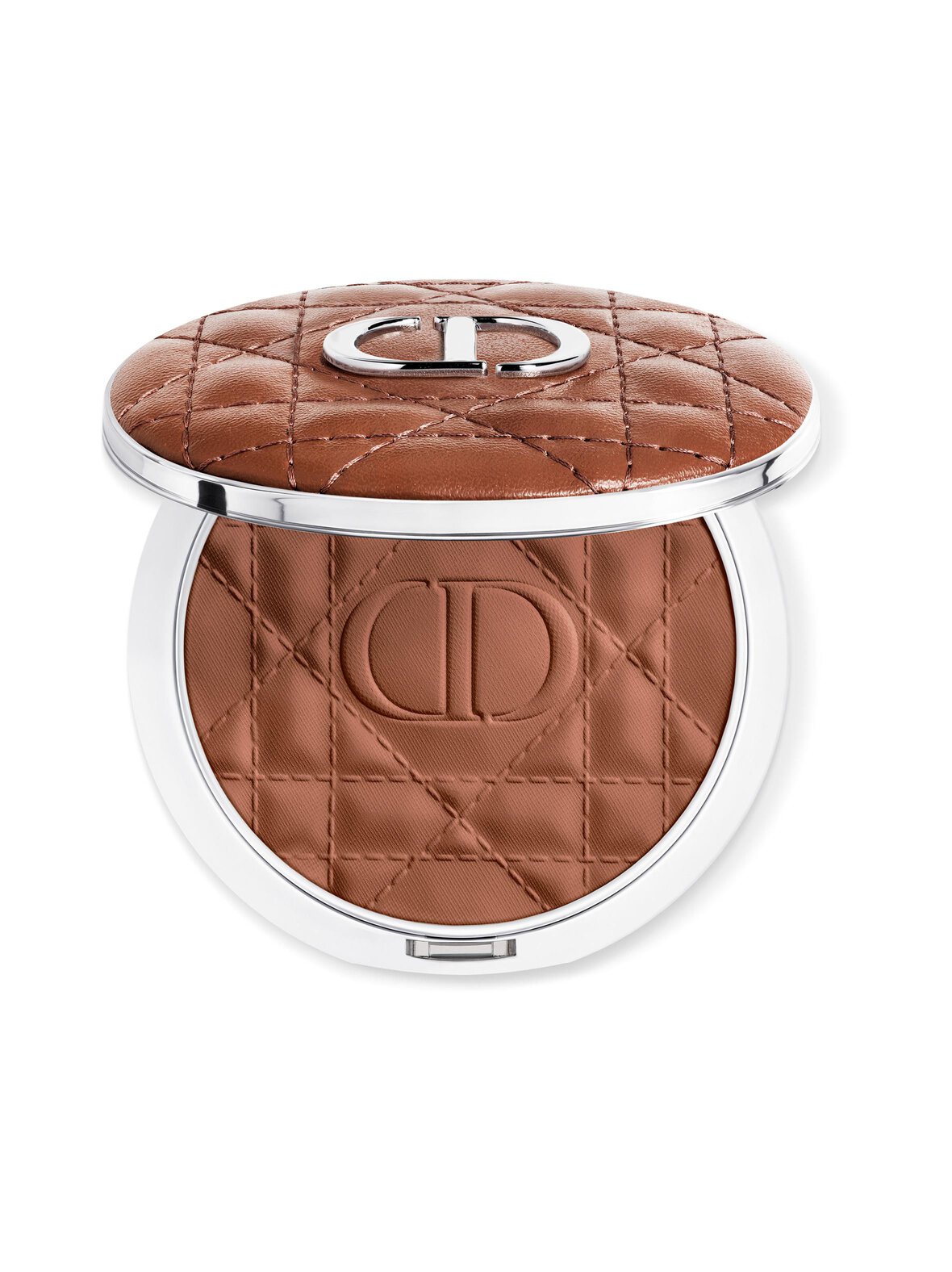 Forever Nude Bronze Powder Bronzer in a Matte Finish -aurinkopuuteri