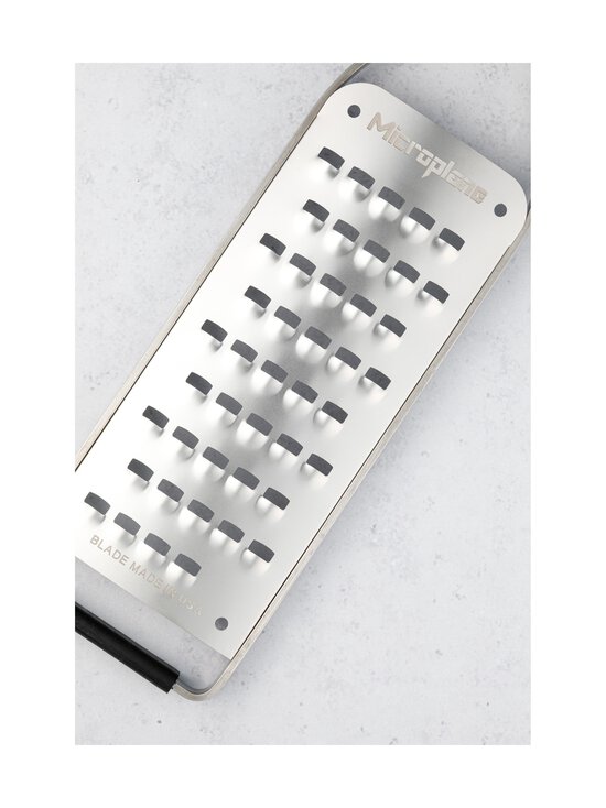 Microplane - Professional Extra Coarse -raastin - STEEL - photo 2 Microplane - Professional Extra Coarse -raastin - STEEL | Stockmann - photo 2