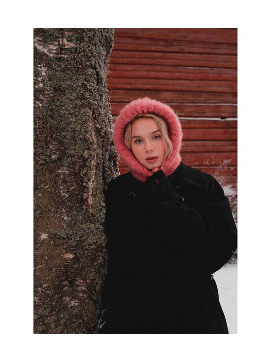 Myssyfarmi - Vilke Hohto adīta vilnas kapuce - VILKE CORAL PINK - photo 4 Myssyfarmi - Vilke Hohto adīta vilnas kapuce - VILKE CORAL PINK | Stockmann - photo 4