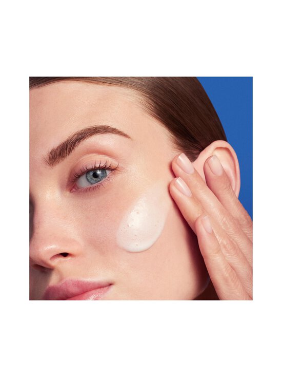 Biotherm - Biosource Total Renew Oil -vaahtoava puhdistusöljy kaikille ihotyypeille 200 ml | Stockmann - photo 2